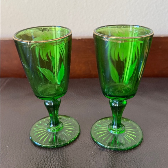 Vtg Slovic Moser Style Hand-Enameled Green Glass Cordial Goblets w/Gold Trim - Picture 3 of 7